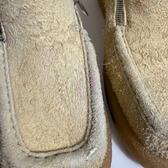 Burberry Tan Loafers with Zipper Accent - Picture 2 of 15